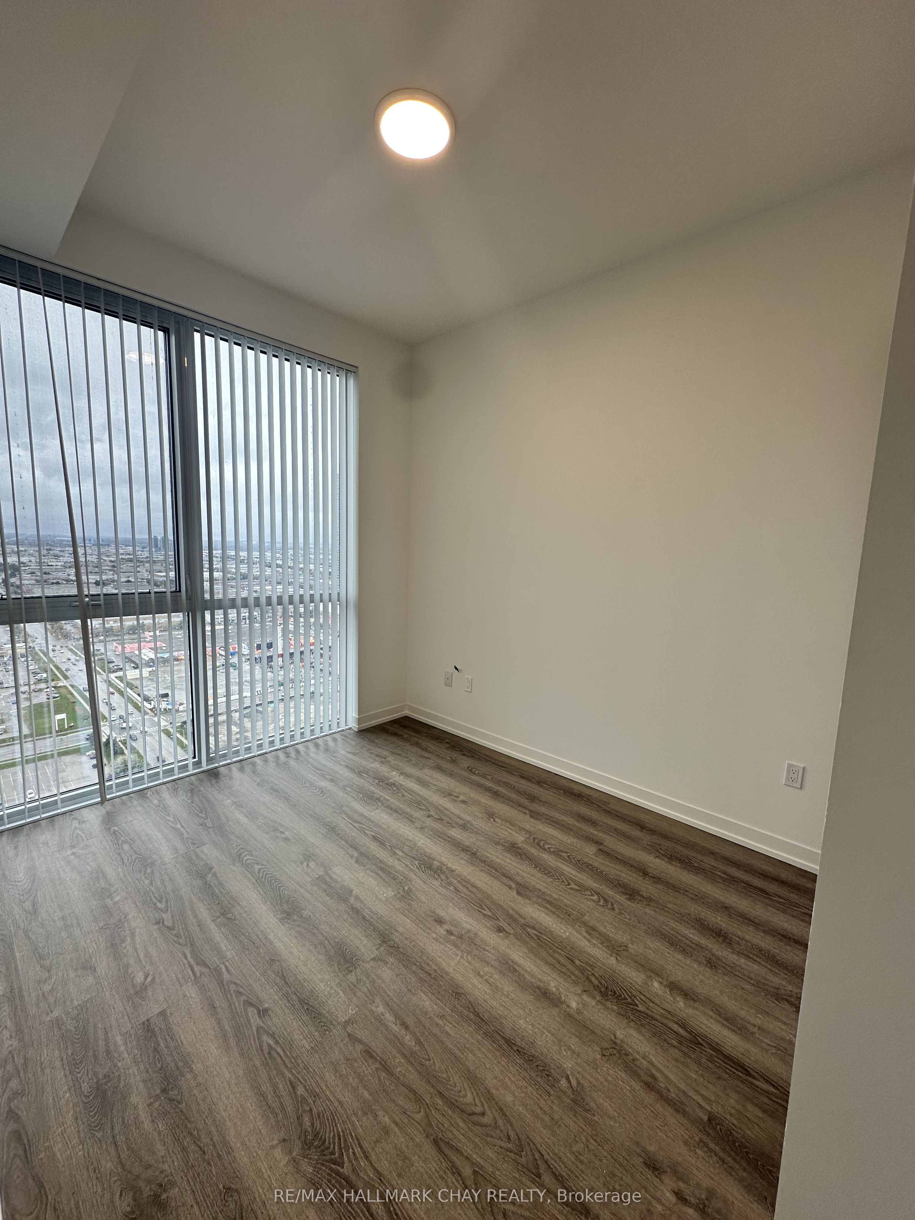 Photo 7 of Unit 3605, 8 interchange Way, Vaughan, Vaughan Corporate Centre — HOMEH