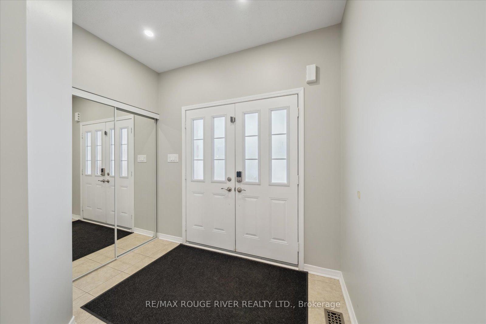 Photo 4 of 8 Kimble Avenue, Clarington, Bowmanville — HOMEH