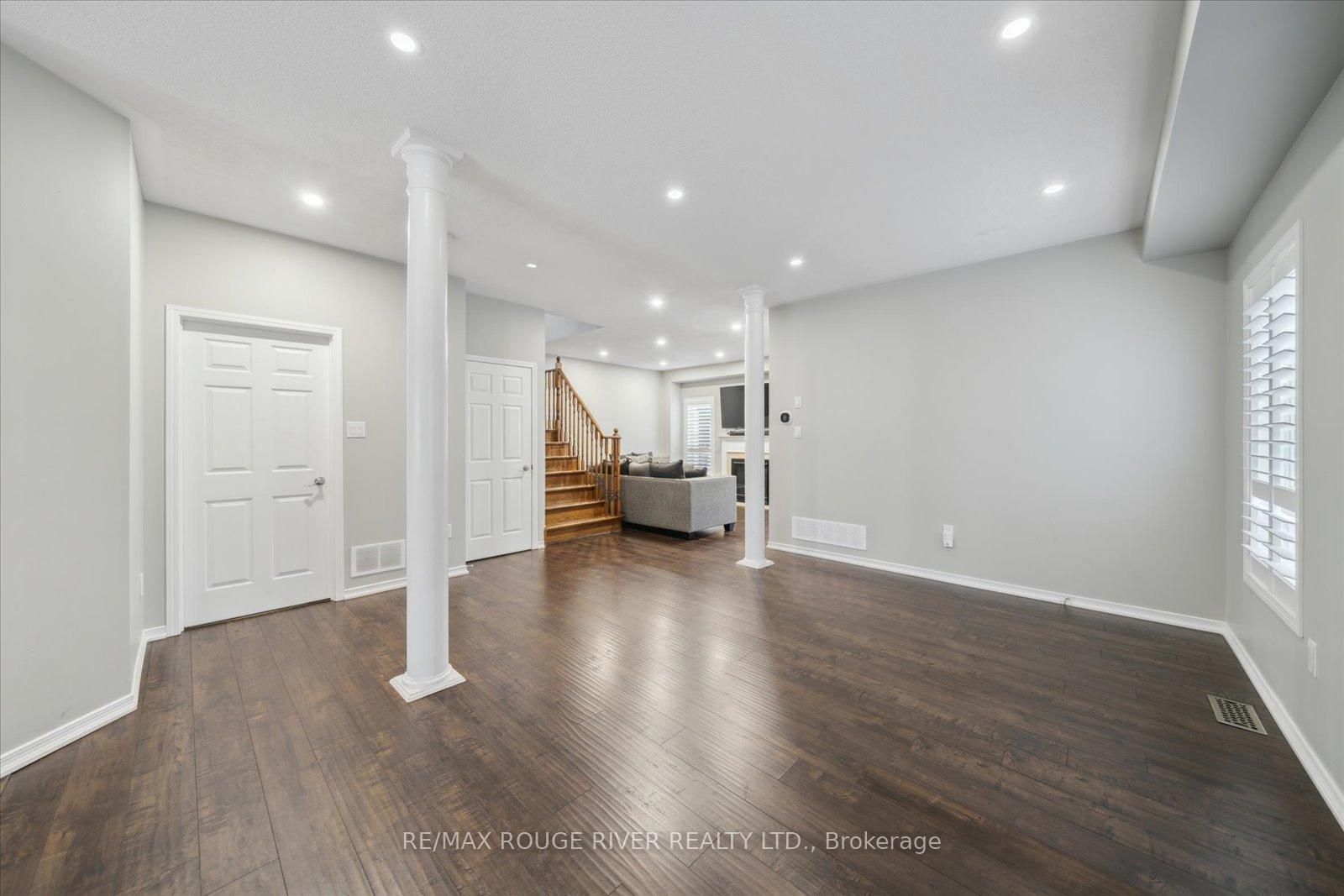 Photo 5 of 8 Kimble Avenue, Clarington, Bowmanville — HOMEH