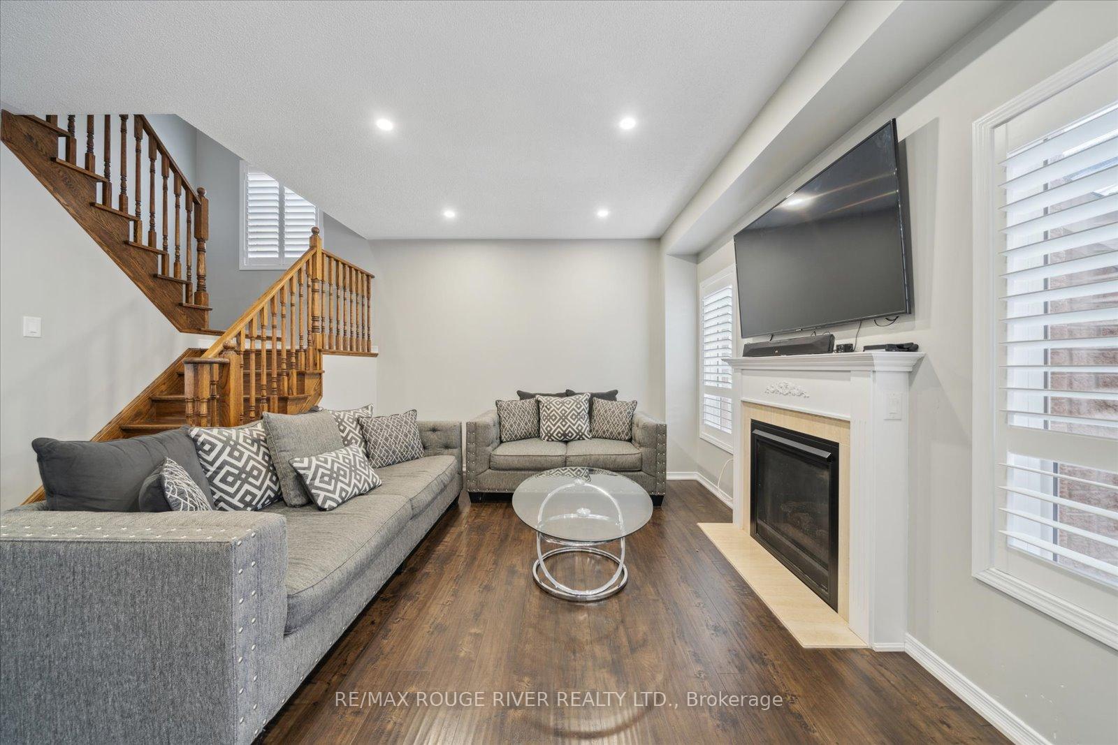 Photo 8 of 8 Kimble Avenue, Clarington, Bowmanville — HOMEH