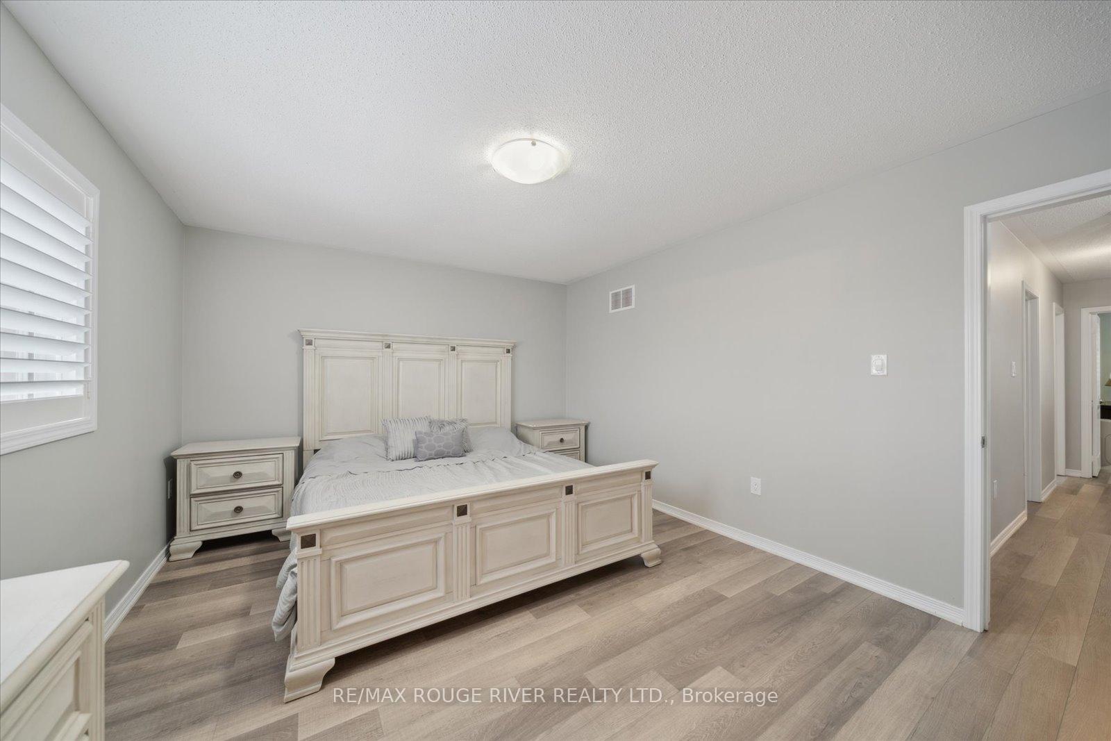 Photo 19 of 8 Kimble Avenue, Clarington, Bowmanville — HOMEH