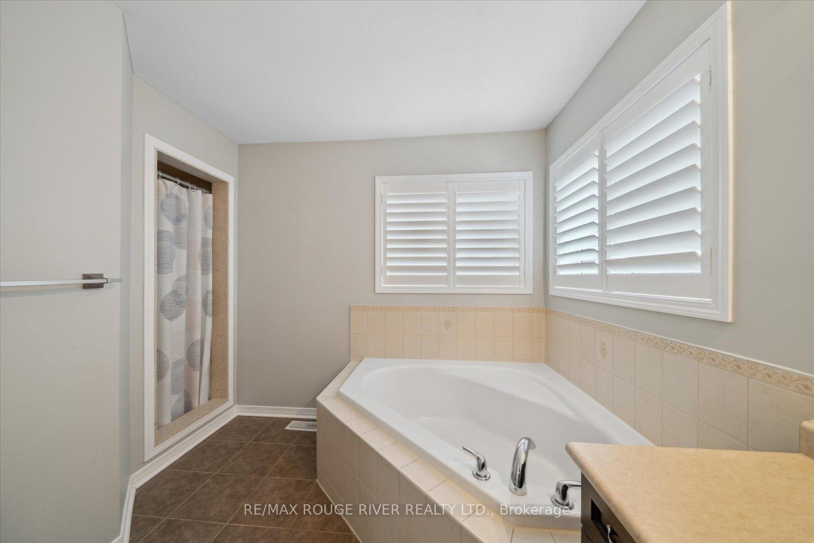 Photo 21 of 8 Kimble Avenue, Clarington, Bowmanville — HOMEH