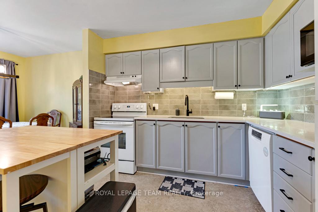 Photo 9 of 185 Morris Street, Carleton Place — HOMEH