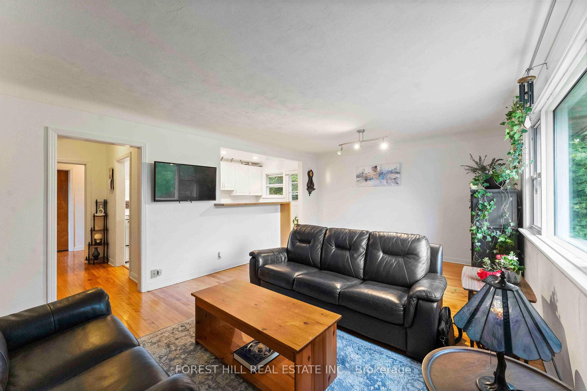 Photo 6 of Unit 2, 964 Bakervale Drive, Ottawa, Carlington — HOMEH
