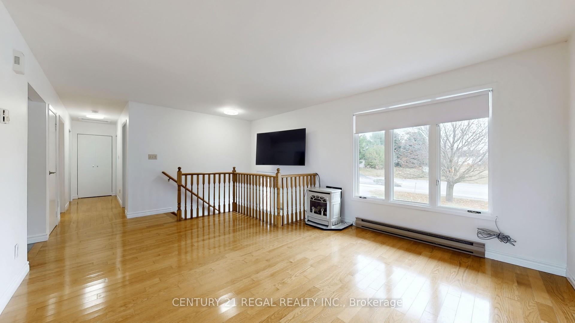 Photo 6 of 3390 Highway 2, Clarington, Newcastle — HOMEH