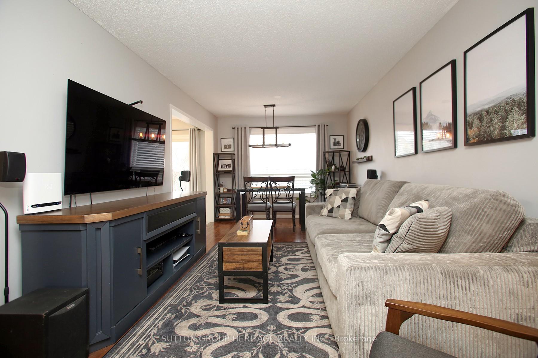 Photo 3 of 70 Mallory Street, Clarington, Courtice — HOMEH
