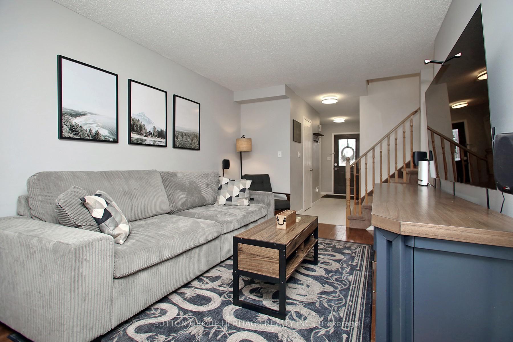 Photo 4 of 70 Mallory Street, Clarington, Courtice — HOMEH