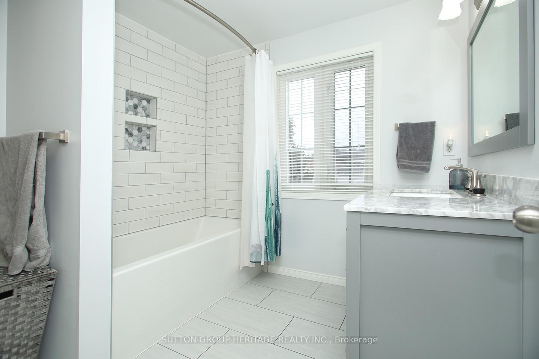 Photo 24 of 70 Mallory Street, Clarington, Courtice — HOMEH