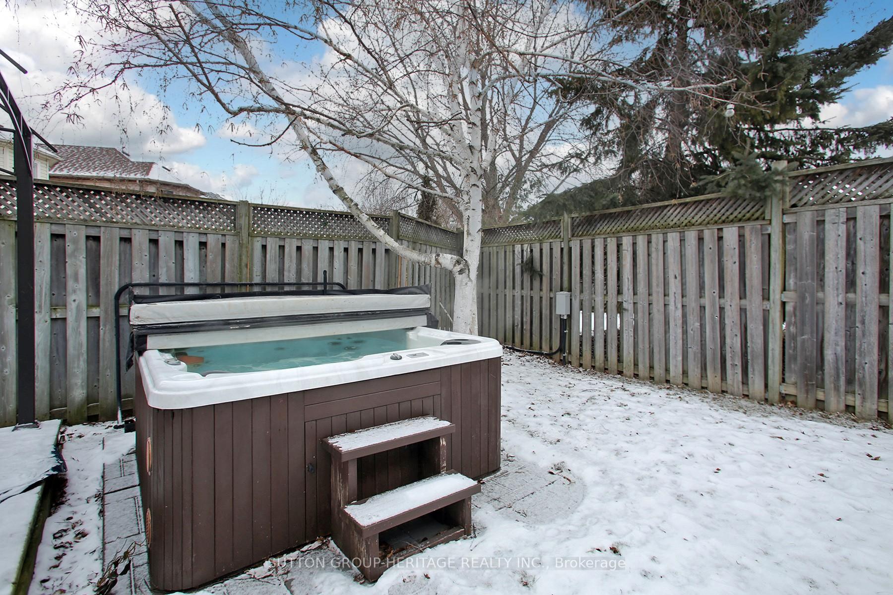 Photo 38 of 70 Mallory Street, Clarington, Courtice — HOMEH