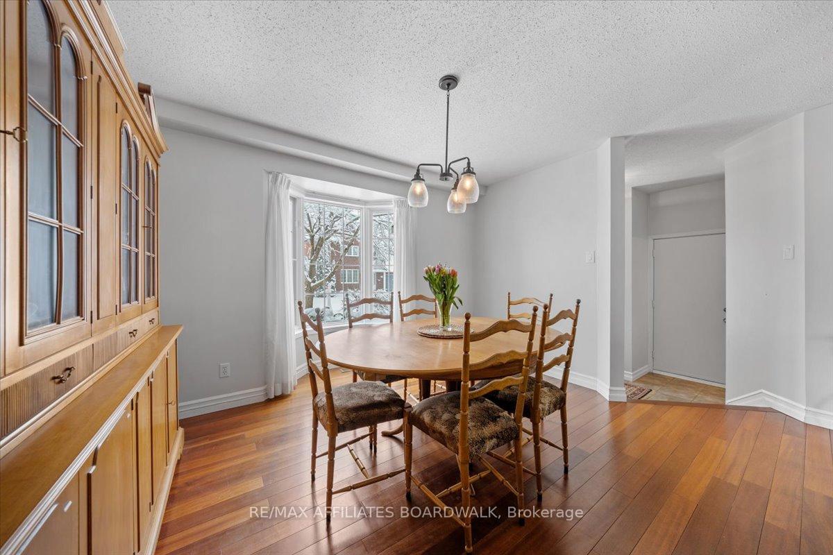Photo 8 of 8 Stonepointe Avenue, Ottawa, Barrhaven East — HOMEH