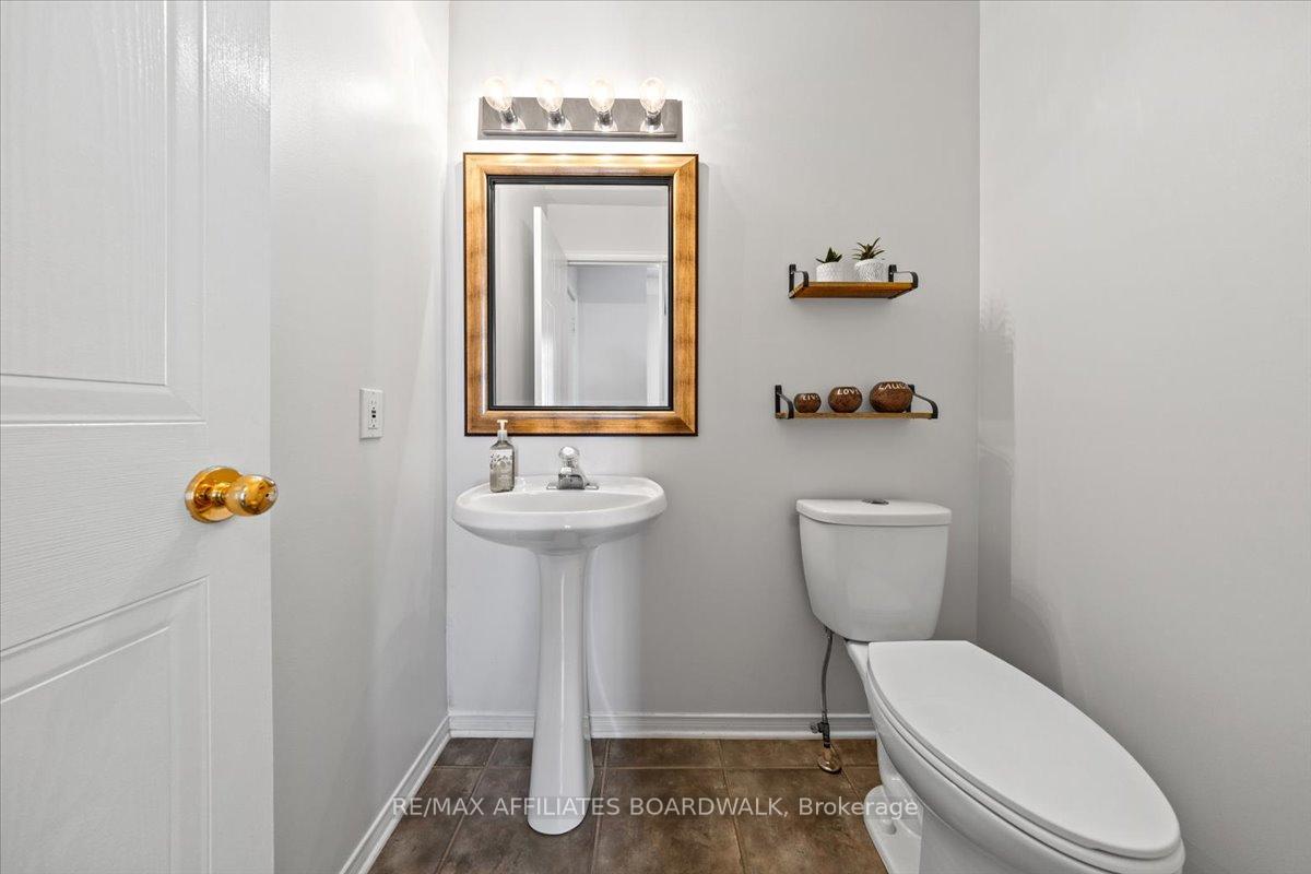 Photo 20 of 8 Stonepointe Avenue, Ottawa, Barrhaven East — HOMEH