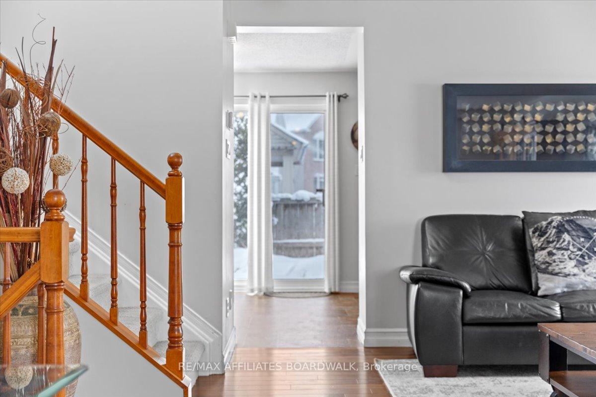 Photo 22 of 8 Stonepointe Avenue, Ottawa, Barrhaven East — HOMEH
