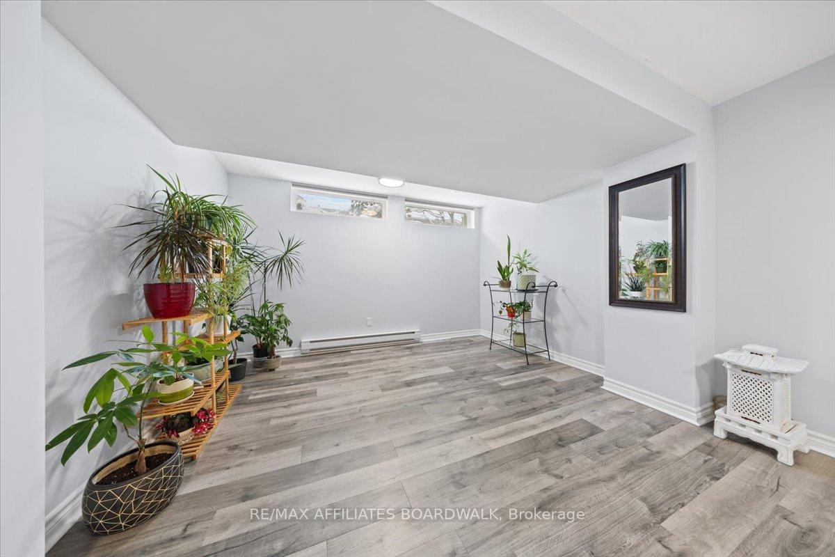 Photo 36 of 8 Stonepointe Avenue, Ottawa, Barrhaven East — HOMEH