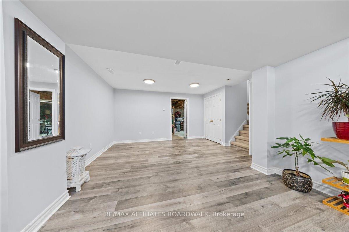 Photo 37 of 8 Stonepointe Avenue, Ottawa, Barrhaven East — HOMEH