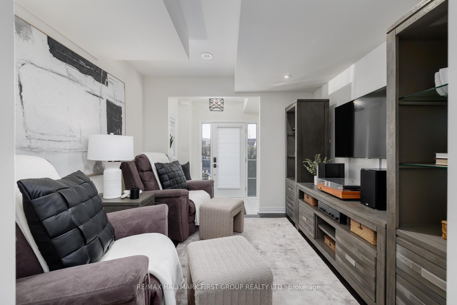 Photo 6 of 22 King William Way, Clarington, Bowmanville — HOMEH