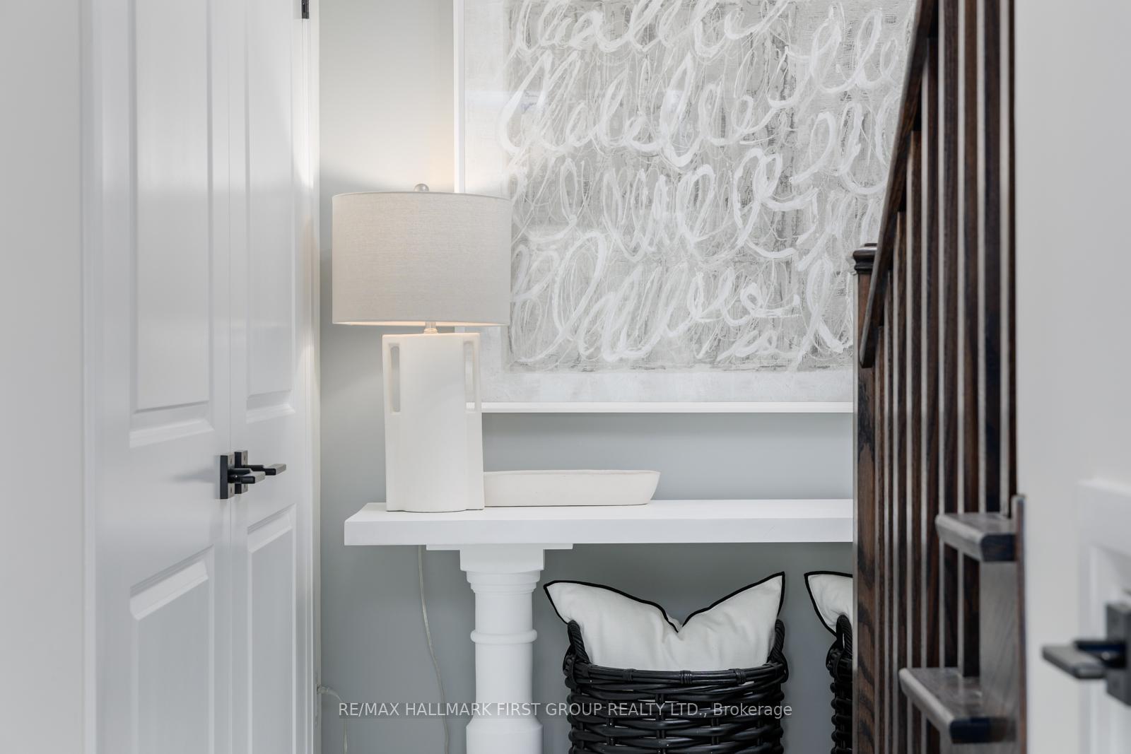 Photo 7 of 22 King William Way, Clarington, Bowmanville — HOMEH