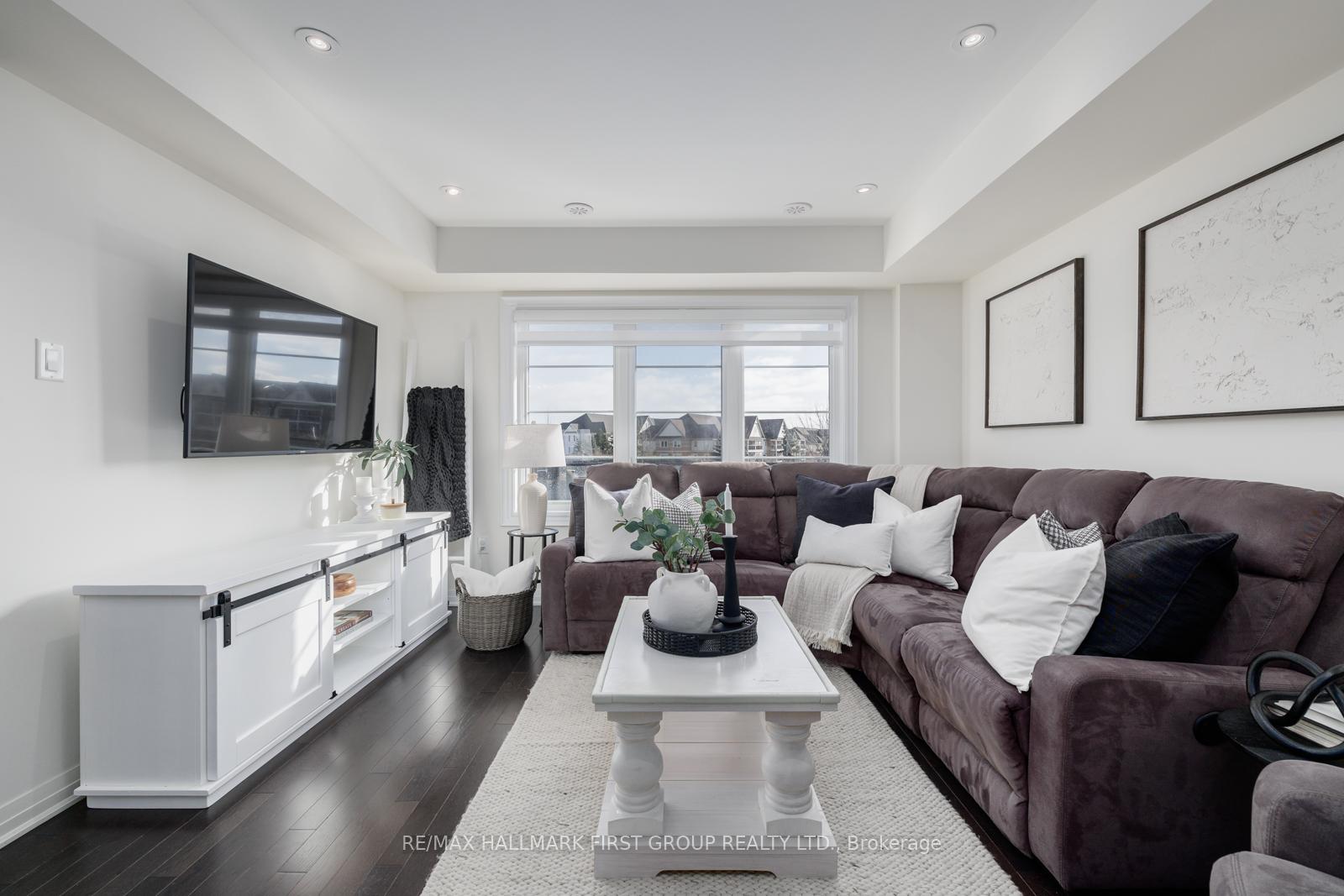 Photo 9 of 22 King William Way, Clarington, Bowmanville — HOMEH