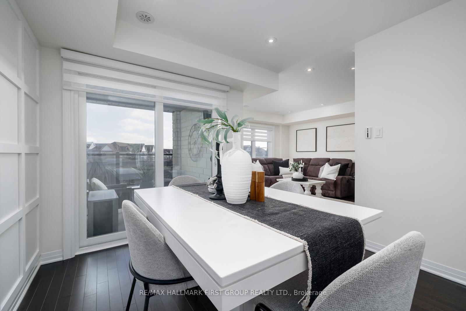 Photo 16 of 22 King William Way, Clarington, Bowmanville — HOMEH