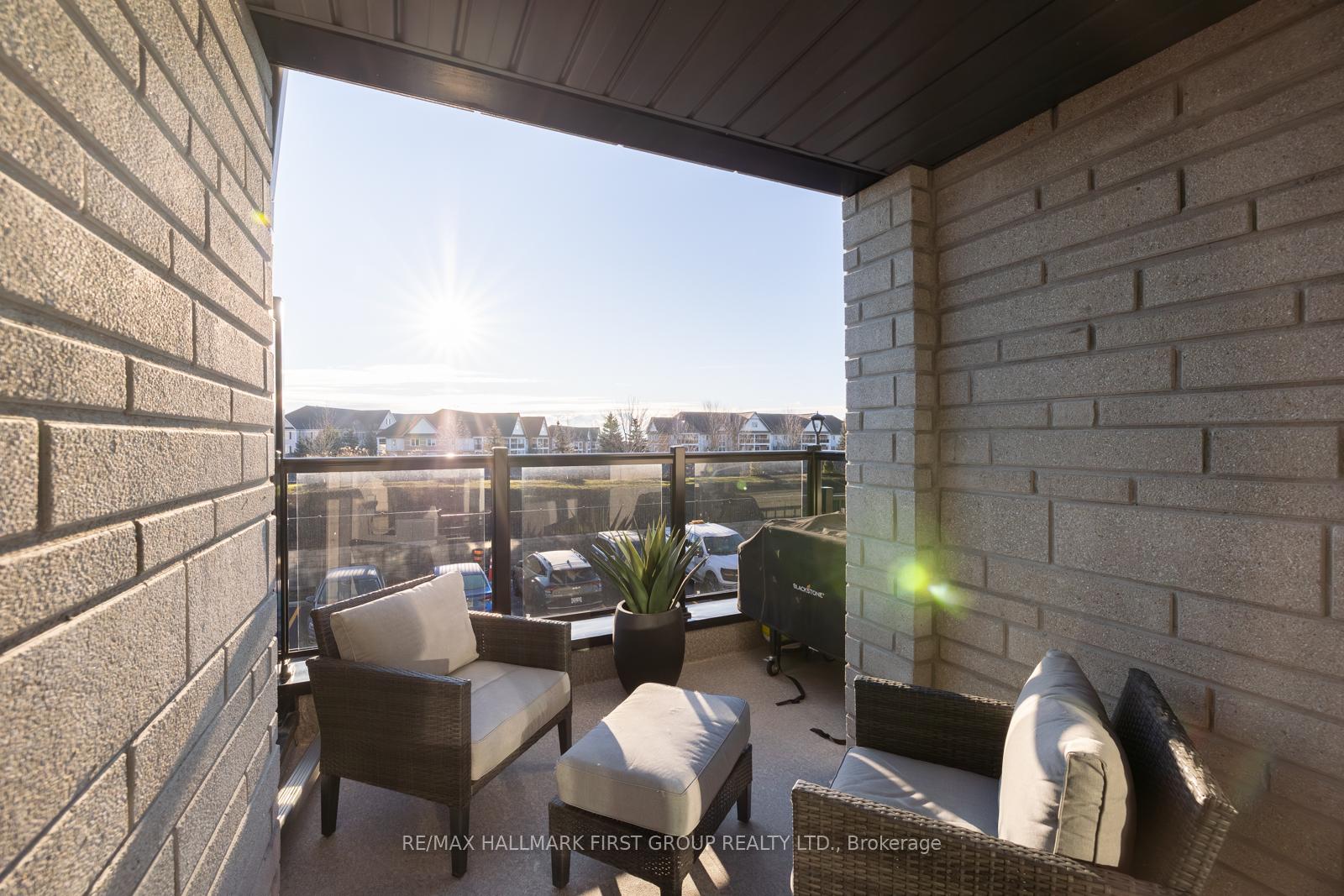 Photo 17 of 22 King William Way, Clarington, Bowmanville — HOMEH