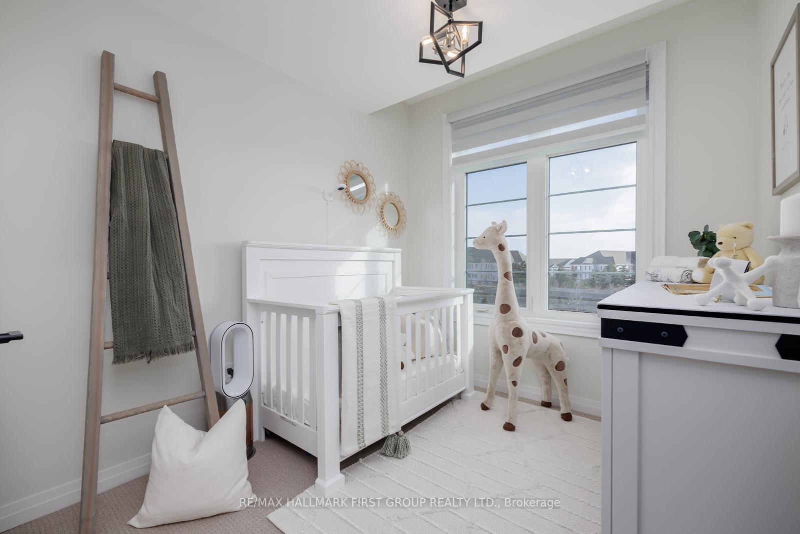 Photo 32 of 22 King William Way, Clarington, Bowmanville — HOMEH