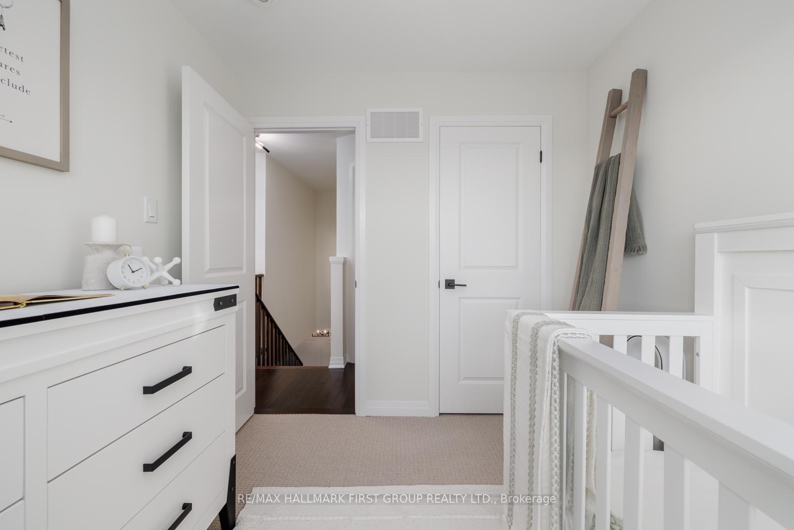 Photo 33 of 22 King William Way, Clarington, Bowmanville — HOMEH