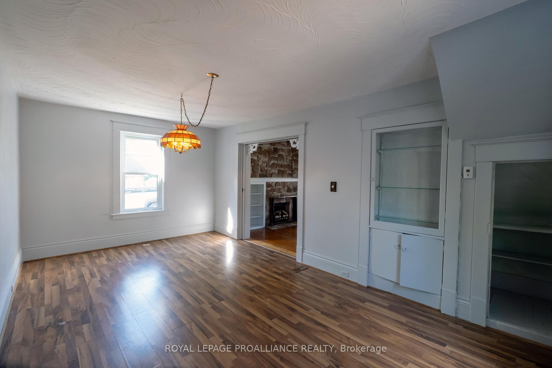 Photo 9 of 5 Albion Street, Belleville, Belleville Ward — HOMEH
