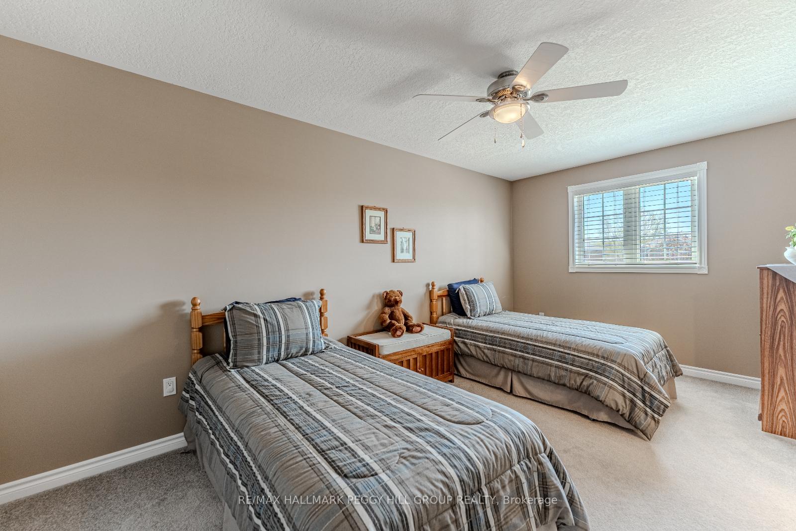 Photo 12 of 64 Summerset Drive, Barrie, Ardagh — HOMEH