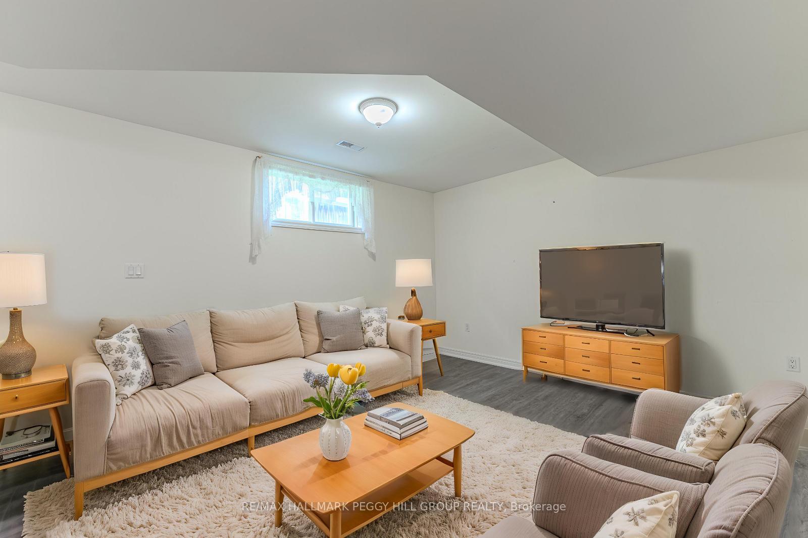Photo 16 of 64 Summerset Drive, Barrie, Ardagh — HOMEH