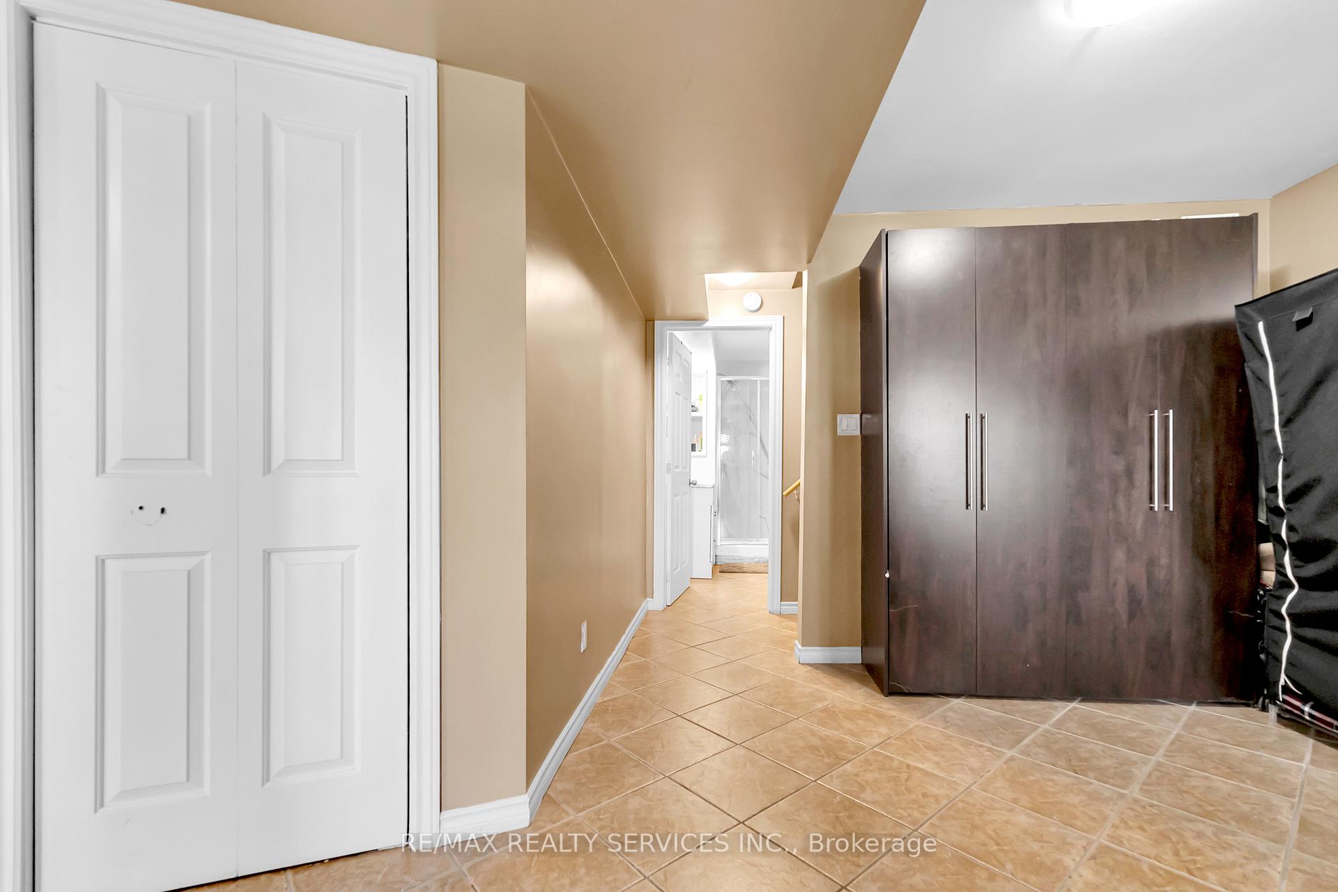 Photo 28 of 36 Forsyth Crescent, Barrie, West Bayfield — HOMEH