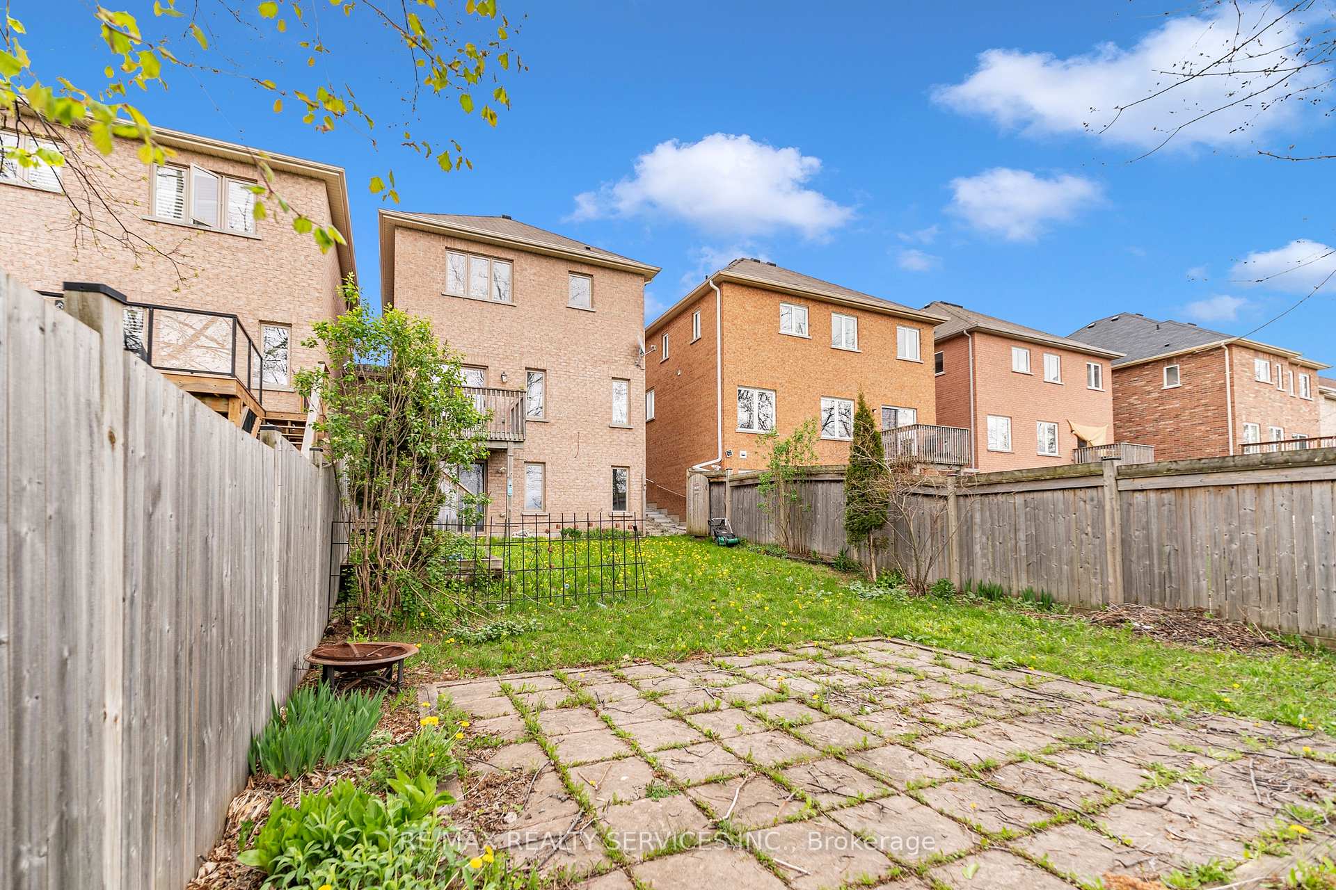 Photo 35 of 36 Forsyth Crescent, Barrie, West Bayfield — HOMEH