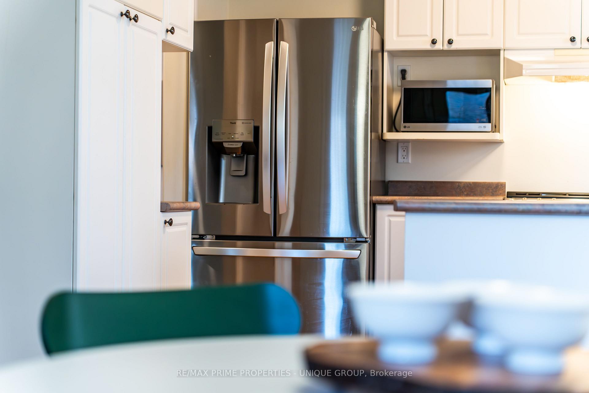 Photo 13 of 75 Avondale Drive, Clarington, Courtice — HOMEH