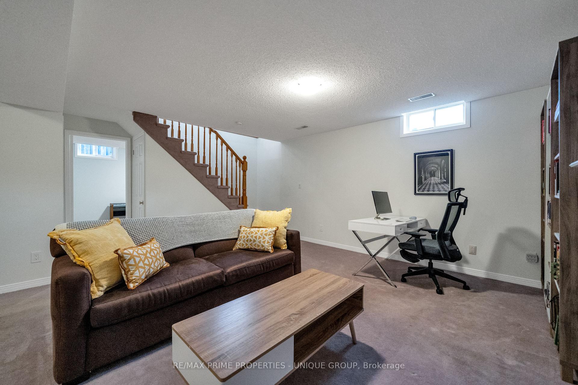 Photo 24 of 75 Avondale Drive, Clarington, Courtice — HOMEH