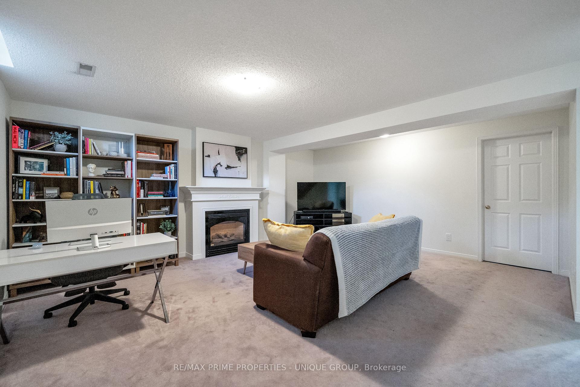 Photo 25 of 75 Avondale Drive, Clarington, Courtice — HOMEH
