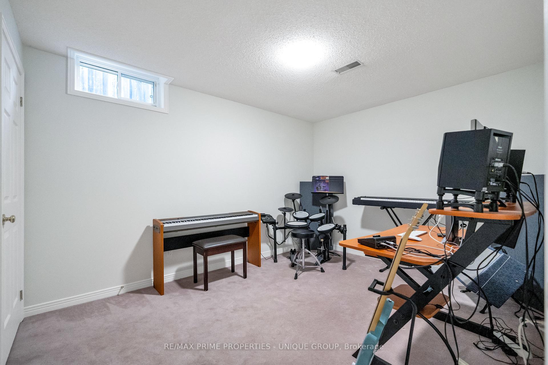 Photo 27 of 75 Avondale Drive, Clarington, Courtice — HOMEH