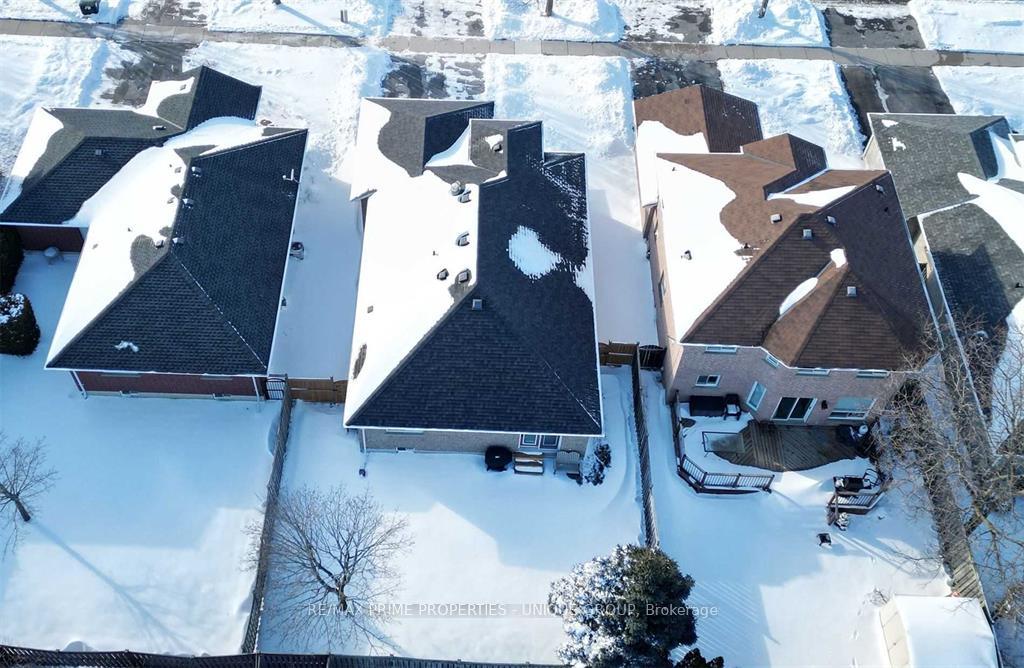 Photo 34 of 75 Avondale Drive, Clarington, Courtice — HOMEH