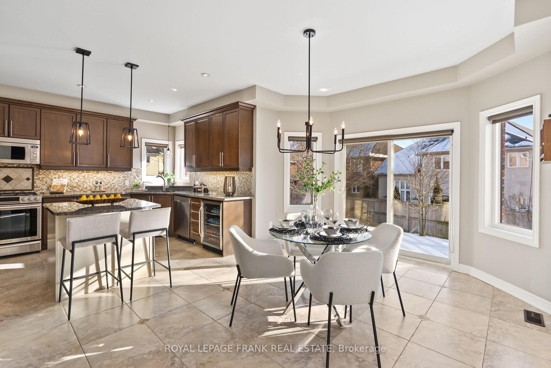Photo 10 of 11 Donaldson Drive, Clarington, Newcastle — HOMEH