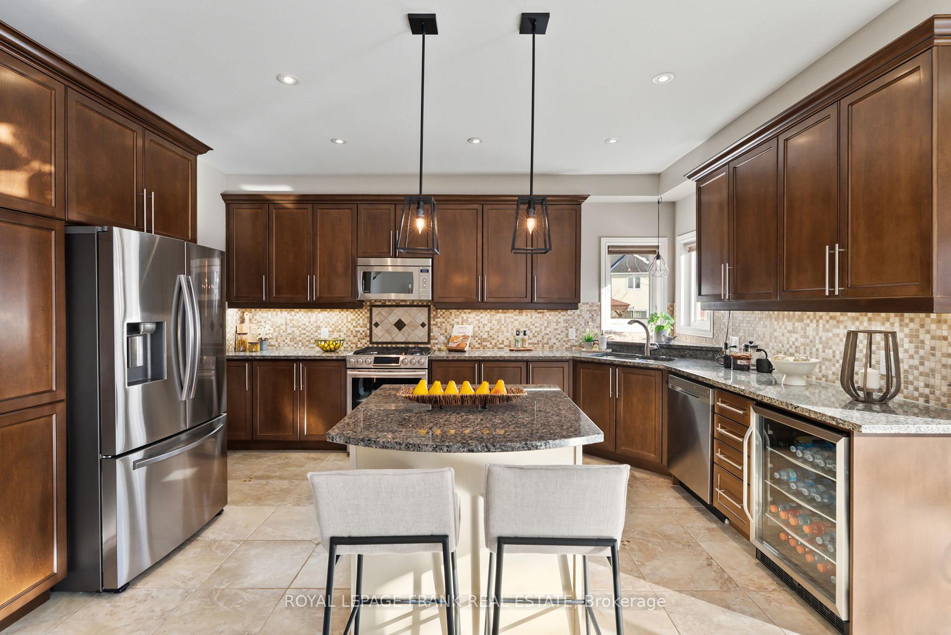 Photo 12 of 11 Donaldson Drive, Clarington, Newcastle — HOMEH