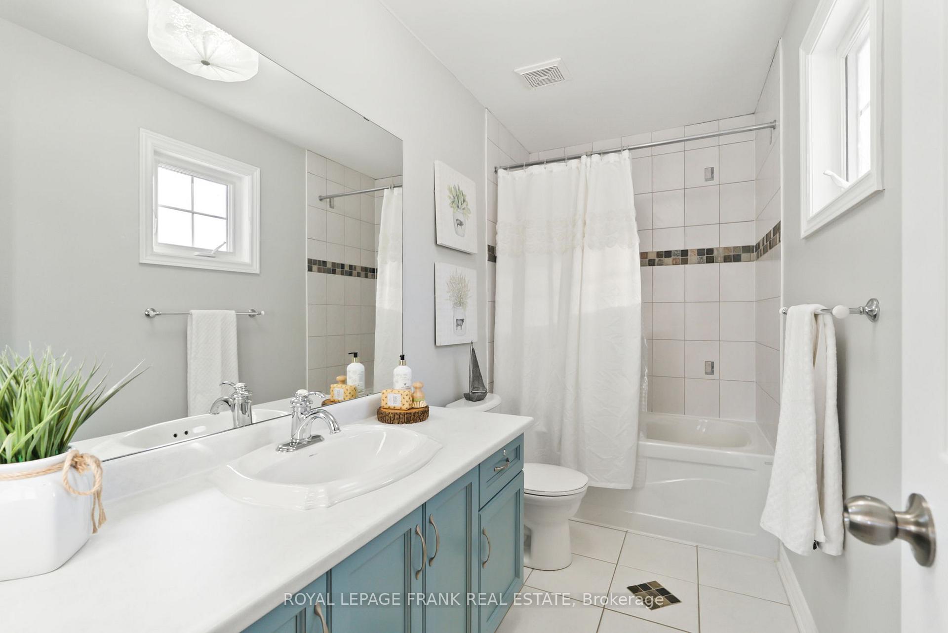 Photo 27 of 11 Donaldson Drive, Clarington, Newcastle — HOMEH