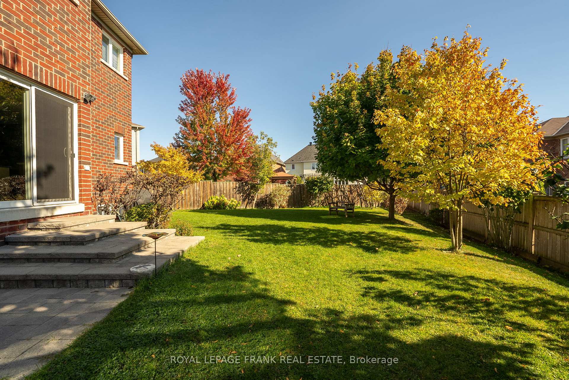 Photo 38 of 11 Donaldson Drive, Clarington, Newcastle — HOMEH