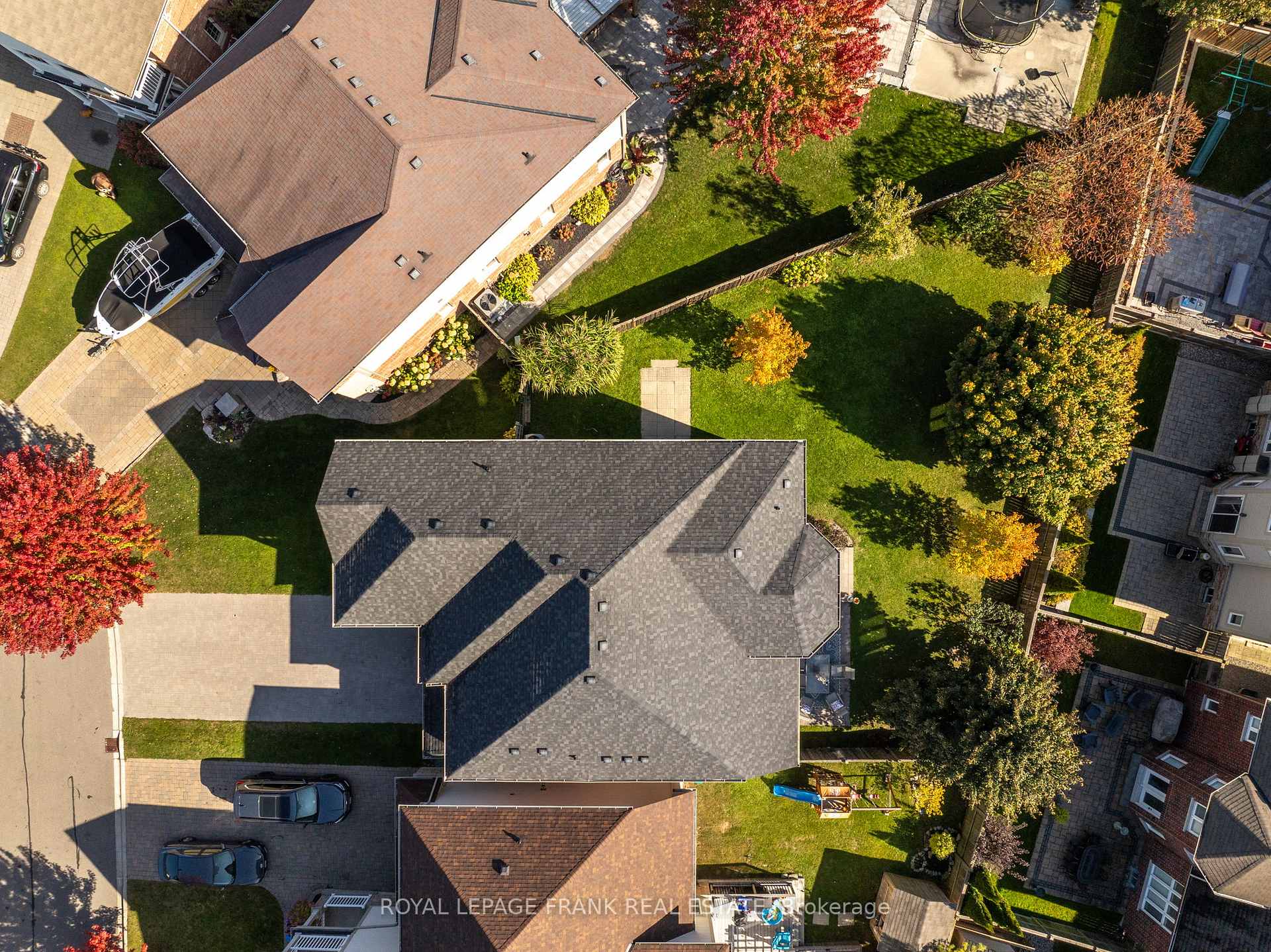 Photo 39 of 11 Donaldson Drive, Clarington, Newcastle — HOMEH