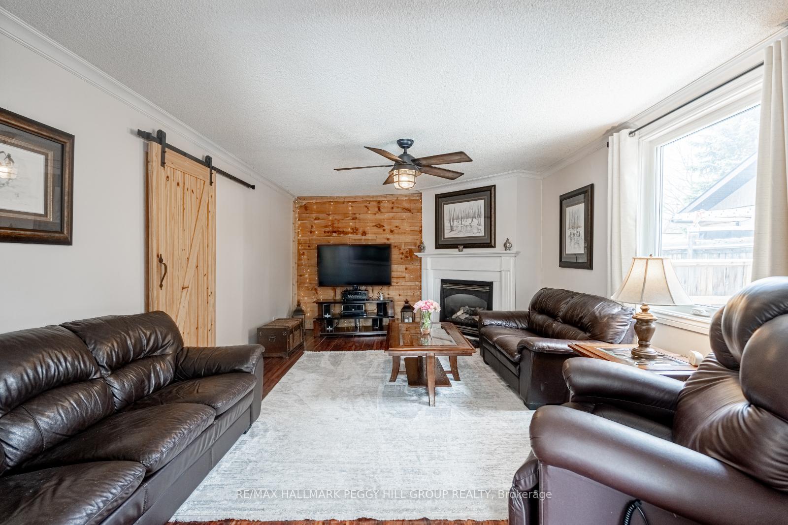 Photo 9 of 210 Southview Road, Barrie, South Shore — HOMEH