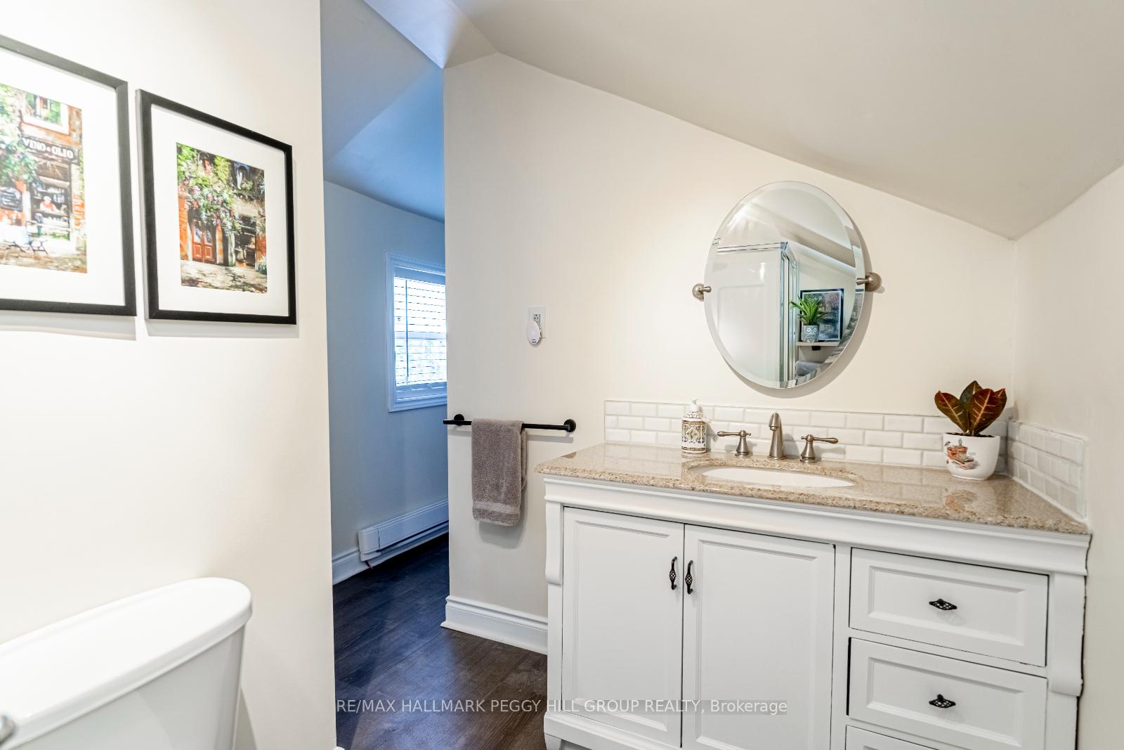 Photo 14 of 210 Southview Road, Barrie, South Shore — HOMEH