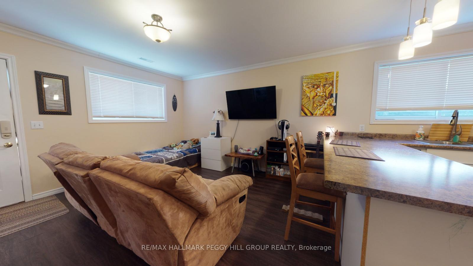 Photo 24 of 210 Southview Road, Barrie, South Shore — HOMEH
