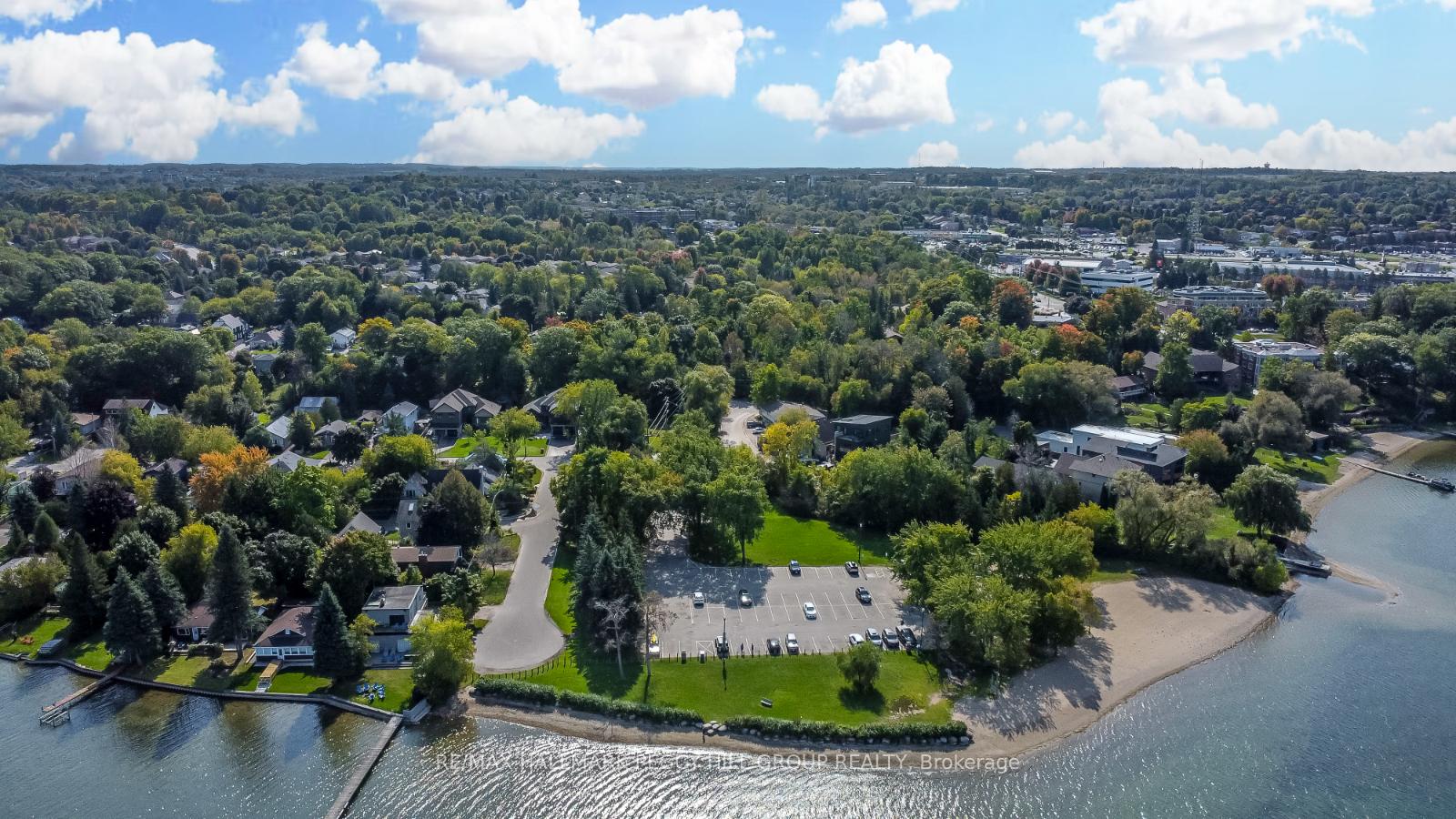 Photo 36 of 210 Southview Road, Barrie, South Shore — HOMEH