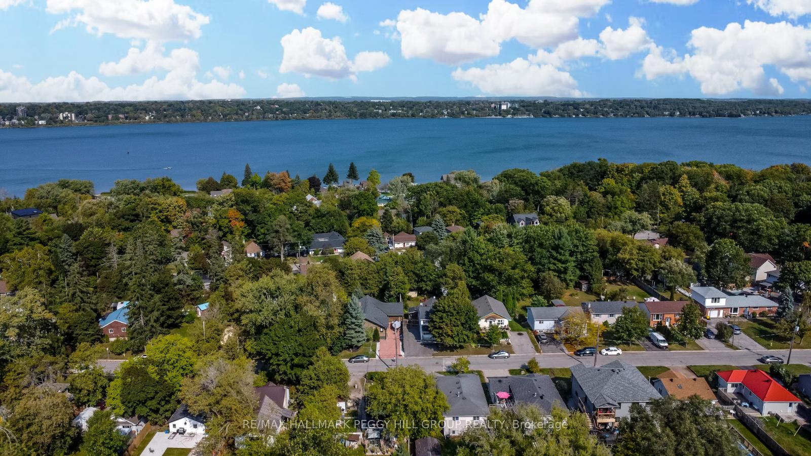 Photo 37 of 210 Southview Road, Barrie, South Shore — HOMEH