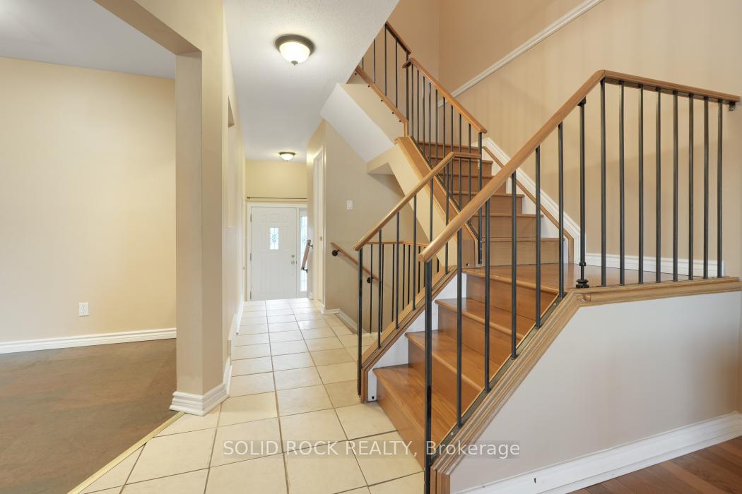 Photo 5 of 131 Halley Street, Ottawa, Barrhaven - Heritage Park — HOMEH
