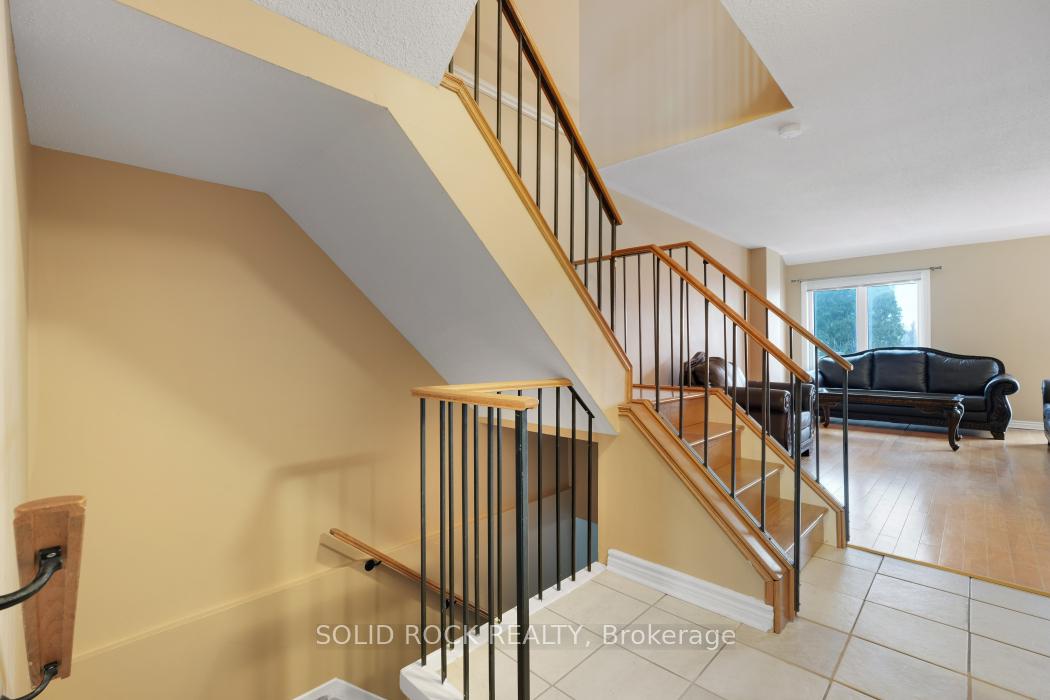 Photo 6 of 131 Halley Street, Ottawa, Barrhaven - Heritage Park — HOMEH