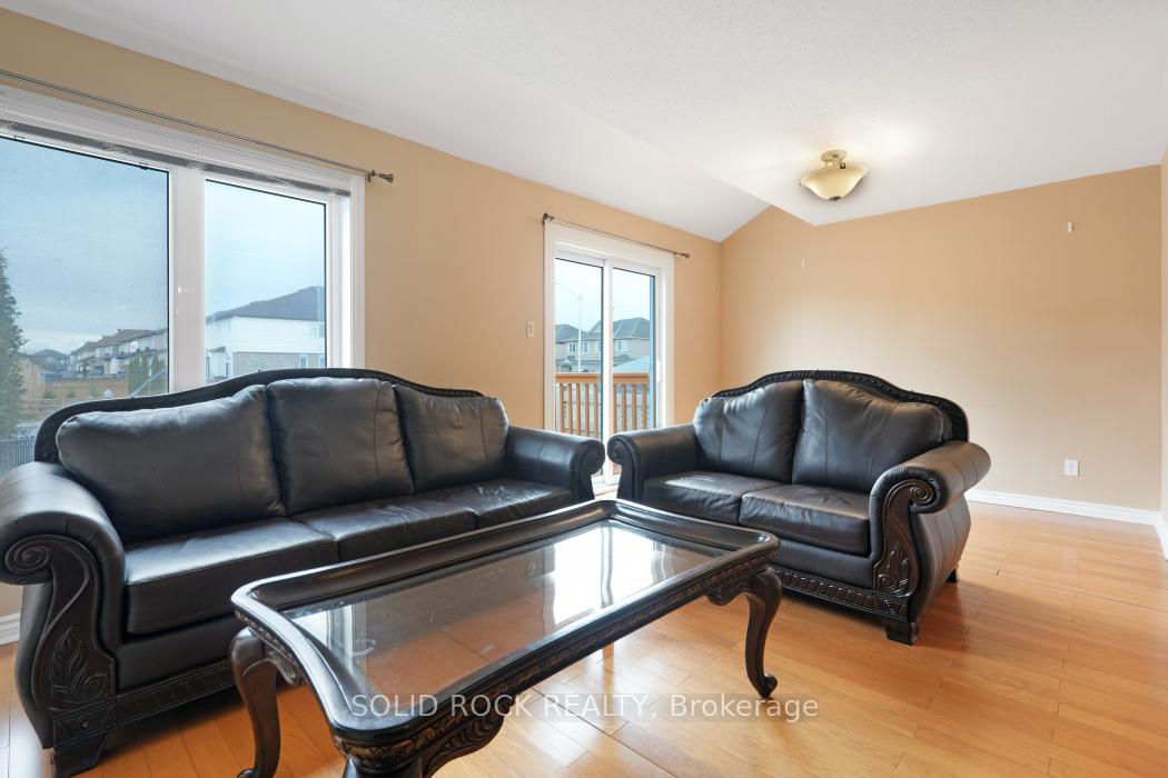 Photo 9 of 131 Halley Street, Ottawa, Barrhaven - Heritage Park — HOMEH