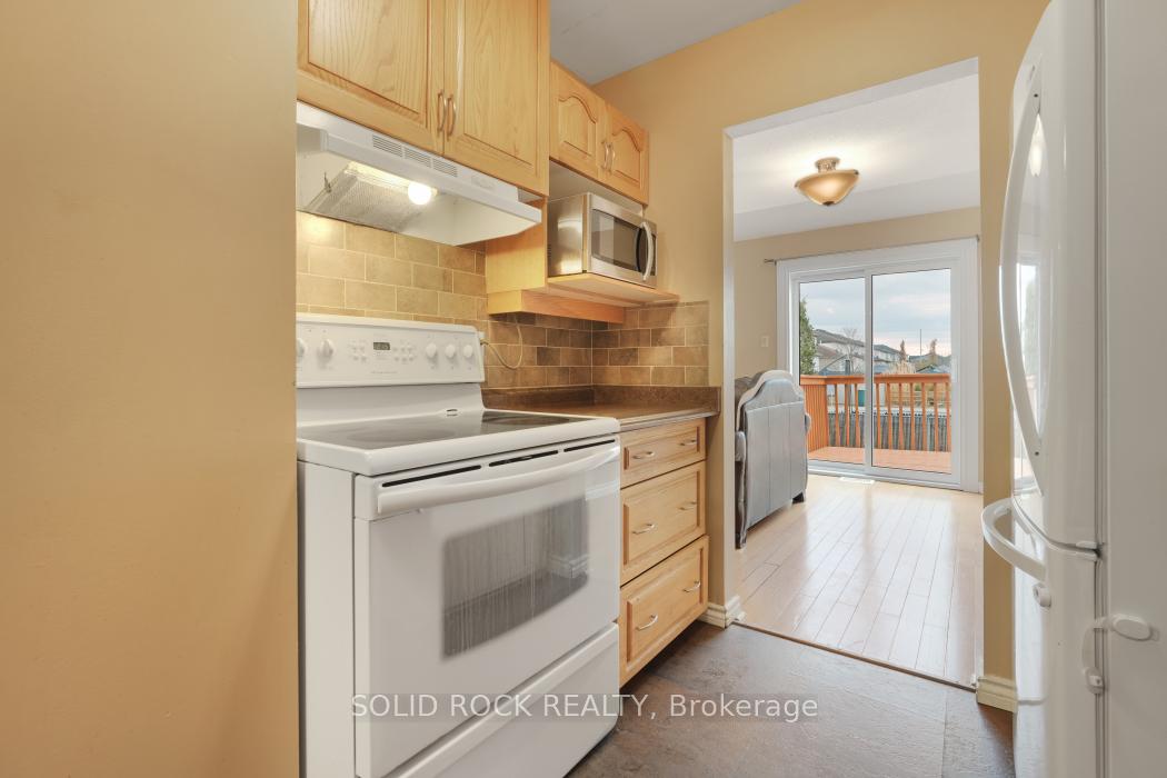 Photo 13 of 131 Halley Street, Ottawa, Barrhaven - Heritage Park — HOMEH