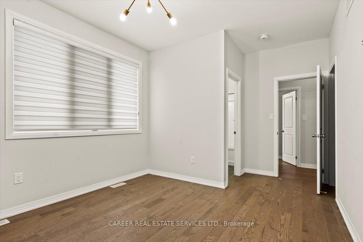 Photo 26 of 239 Port Darlington Road, Clarington, Bowmanville — HOMEH